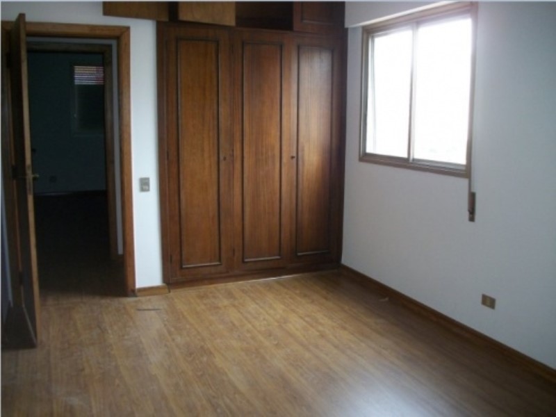 Apartamento para alugar com 3 quartos, 190m² - Foto 19