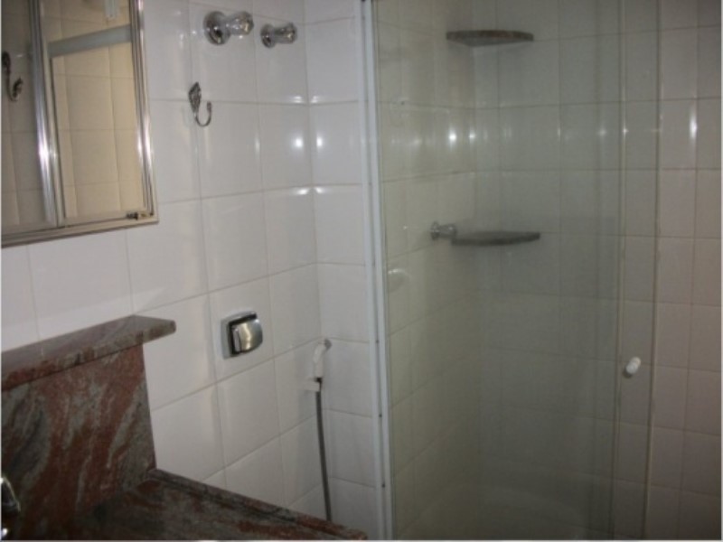 Apartamento para alugar com 3 quartos, 150m² - Foto 14