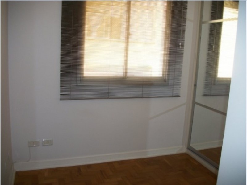 Apartamento para alugar com 3 quartos, 120m² - Foto 12