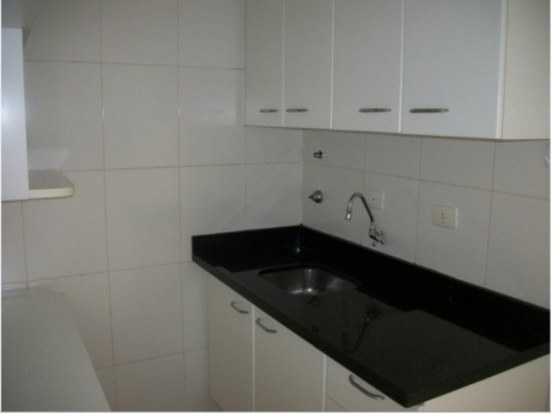 Apartamento para alugar com 2 quartos, 130m² - Foto 2