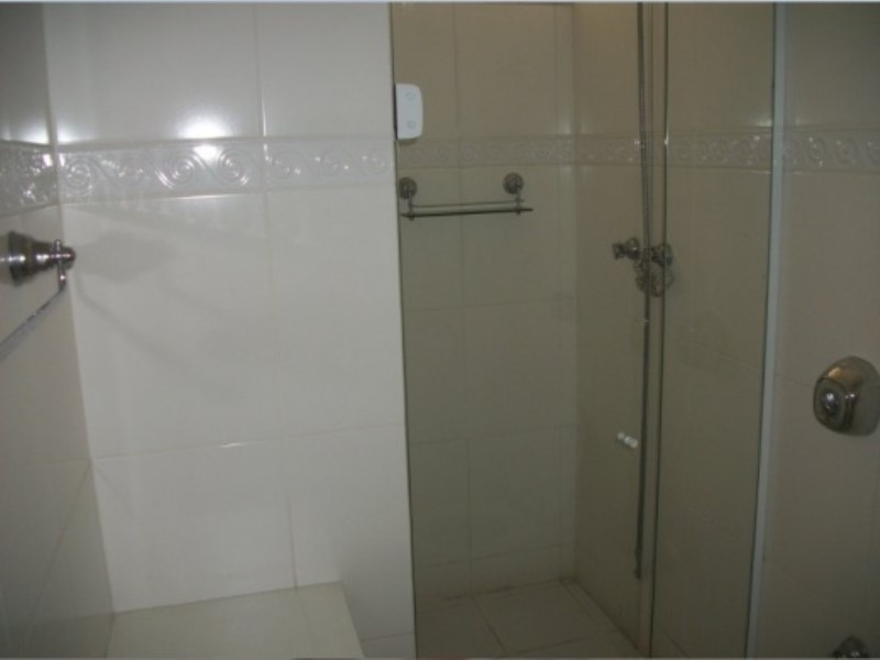 Apartamento para alugar com 2 quartos, 130m² - Foto 3