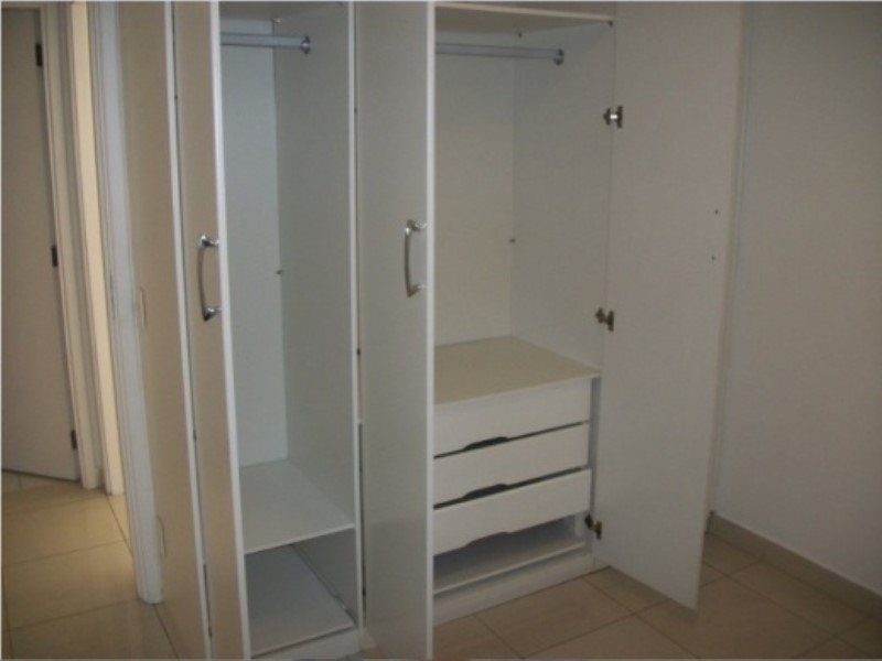 Apartamento para alugar com 2 quartos, 130m² - Foto 6