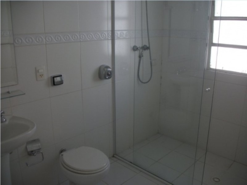 Apartamento para alugar com 2 quartos, 130m² - Foto 20