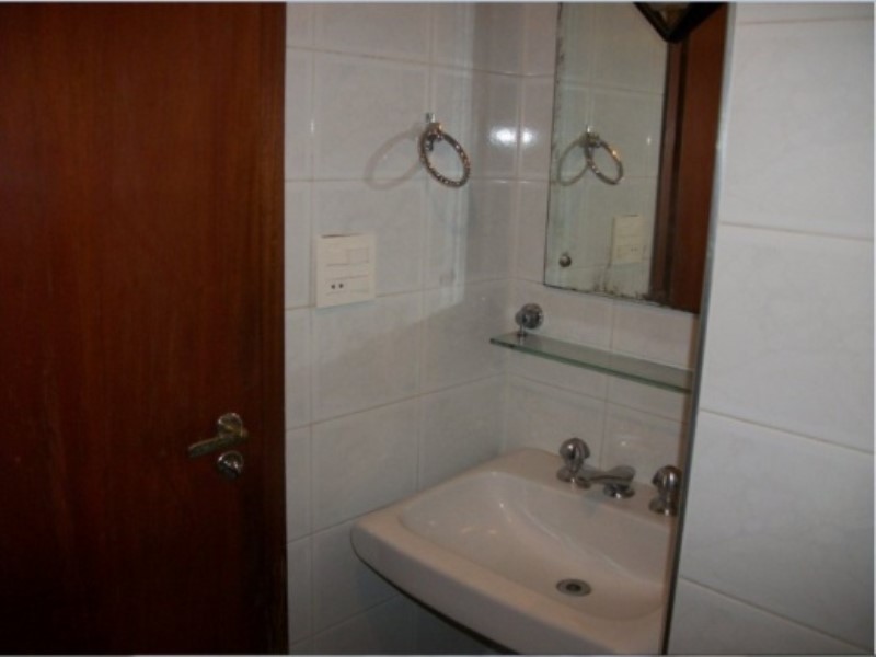 Apartamento para alugar com 3 quartos, 120m² - Foto 14