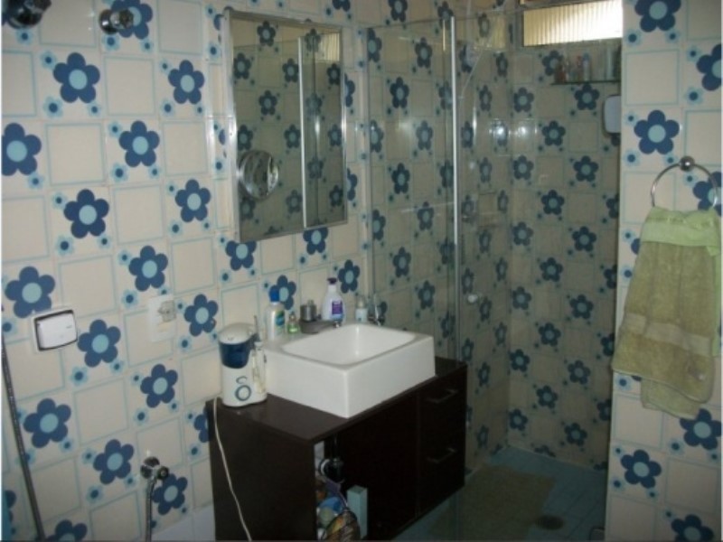 Apartamento à venda com 2 quartos, 70m² - Foto 3