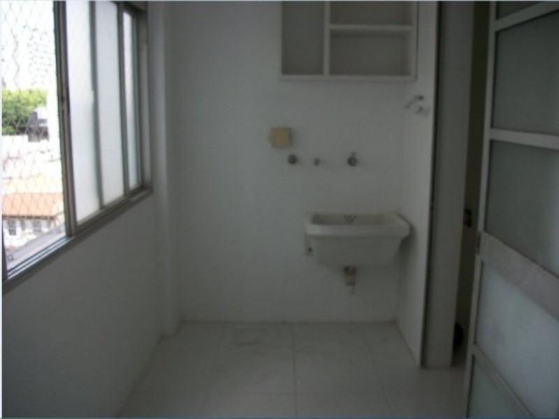 Apartamento para alugar com 2 quartos, 100m² - Foto 9