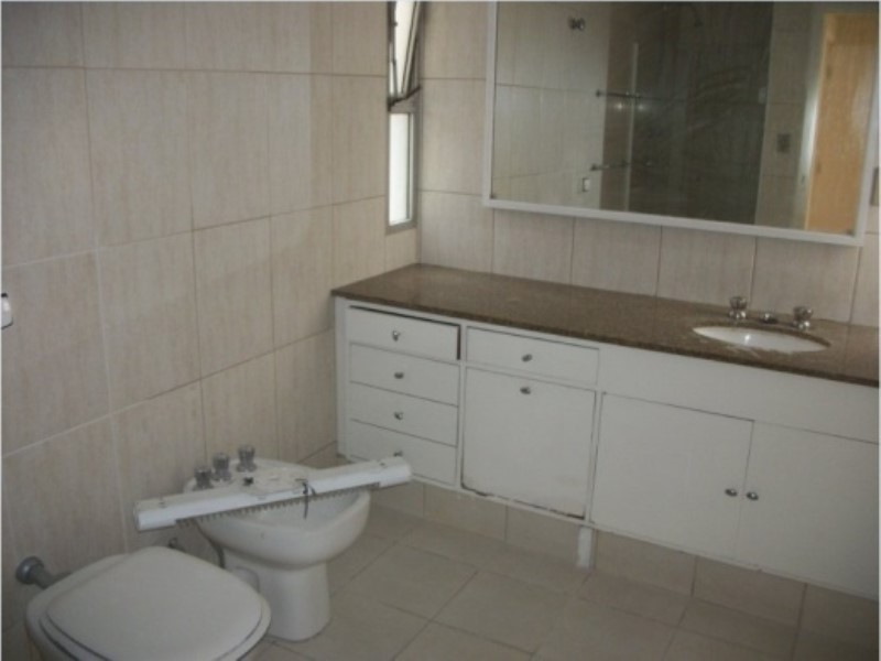 Apartamento para alugar com 2 quartos, 100m² - Foto 14