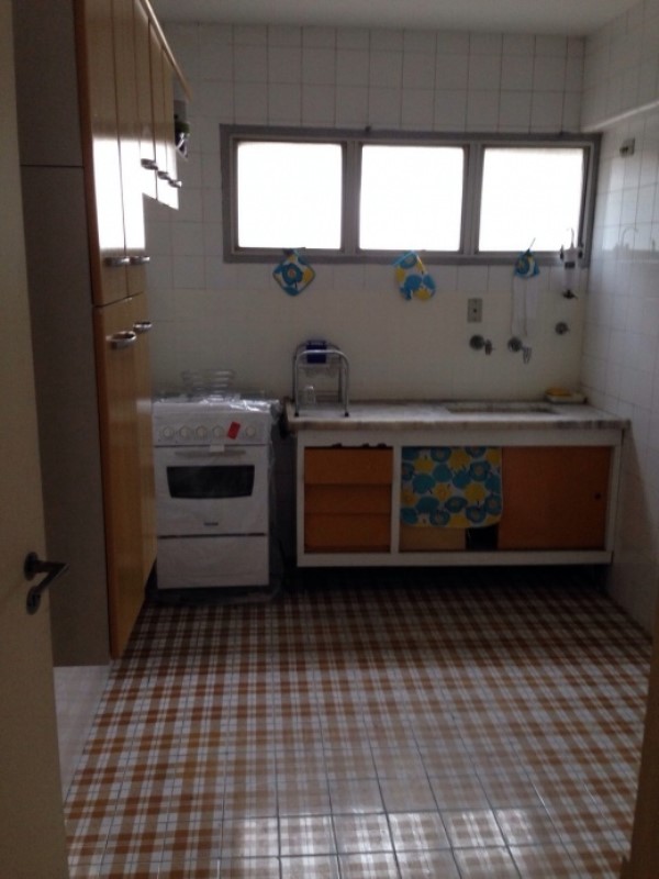 Apartamento para alugar com 2 quartos, 85m² - Foto 16