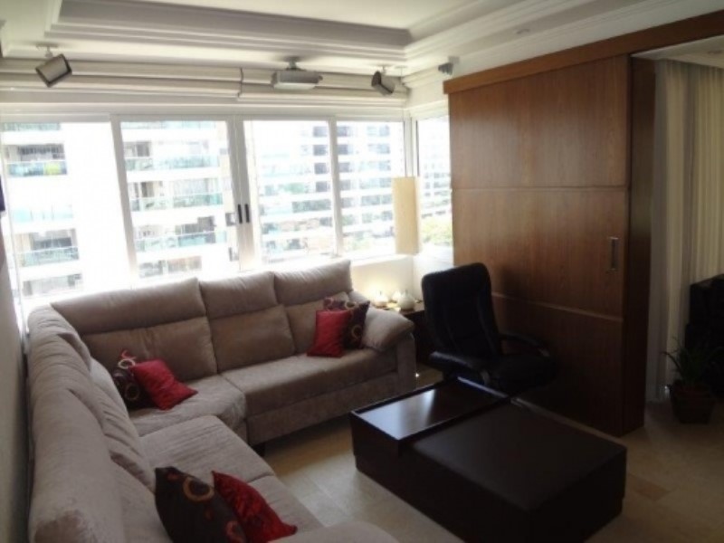 Apartamento para alugar com 3 quartos, 205m² - Foto 23