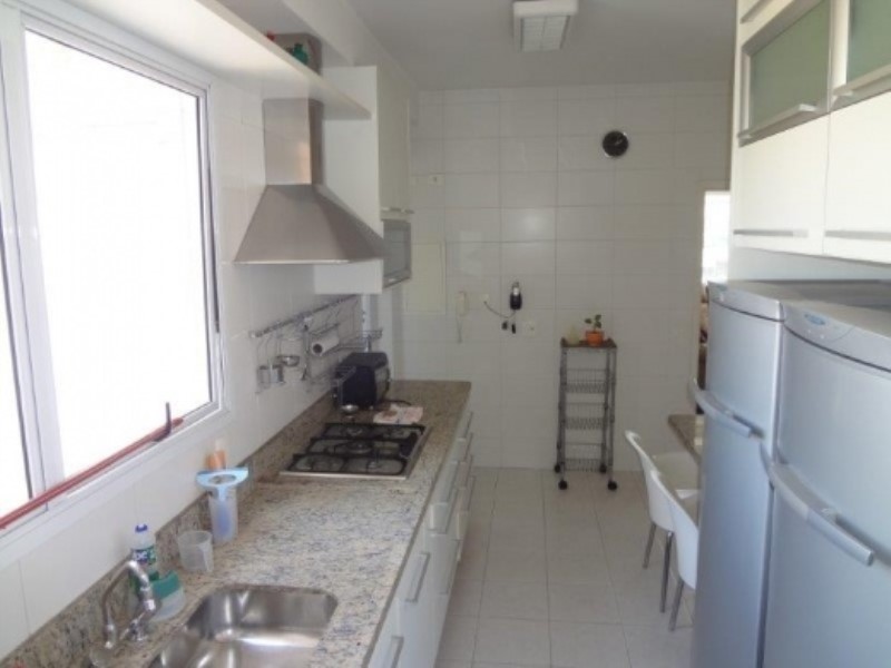 Apartamento para alugar com 3 quartos, 205m² - Foto 30