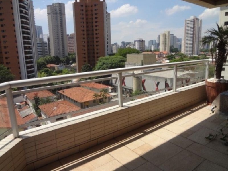 Apartamento para alugar com 3 quartos, 205m² - Foto 37