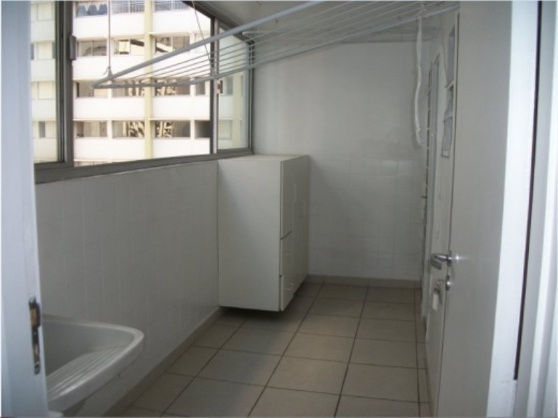 Apartamento para alugar com 3 quartos, 175m² - Foto 2