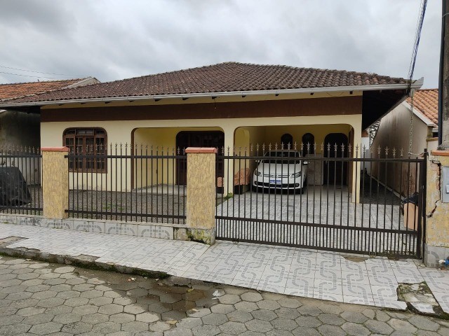 Casa à venda com 5 quartos, 180m² - Foto 12