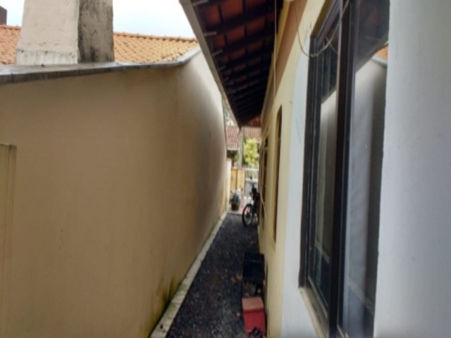 Casa à venda com 5 quartos, 180m² - Foto 11