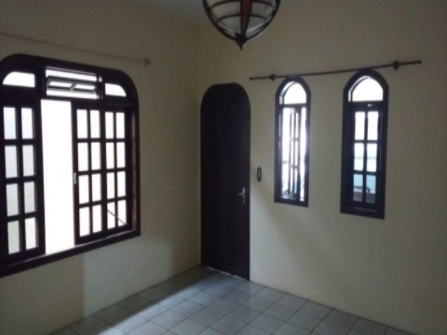 Casa à venda com 5 quartos, 180m² - Foto 7