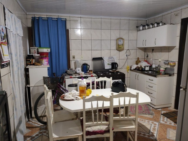 Casa à venda com 3 quartos, 110m² - Foto 2