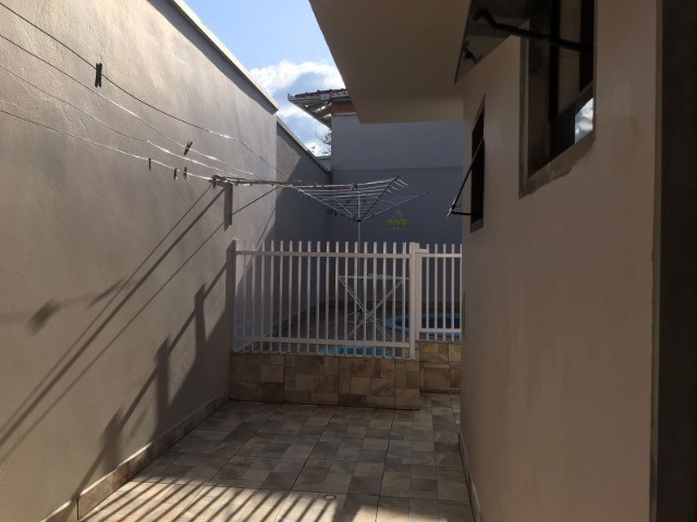 Casa à venda com 5 quartos, 194m² - Foto 18