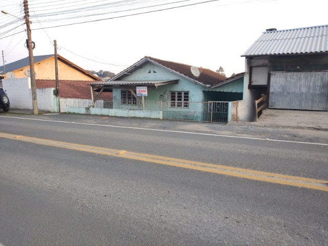 Casa à venda com 6 quartos, 200m² - Foto 33