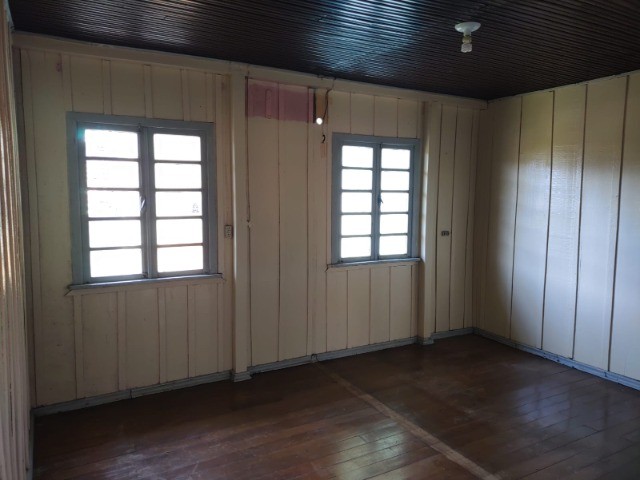 Casa à venda com 6 quartos, 200m² - Foto 29