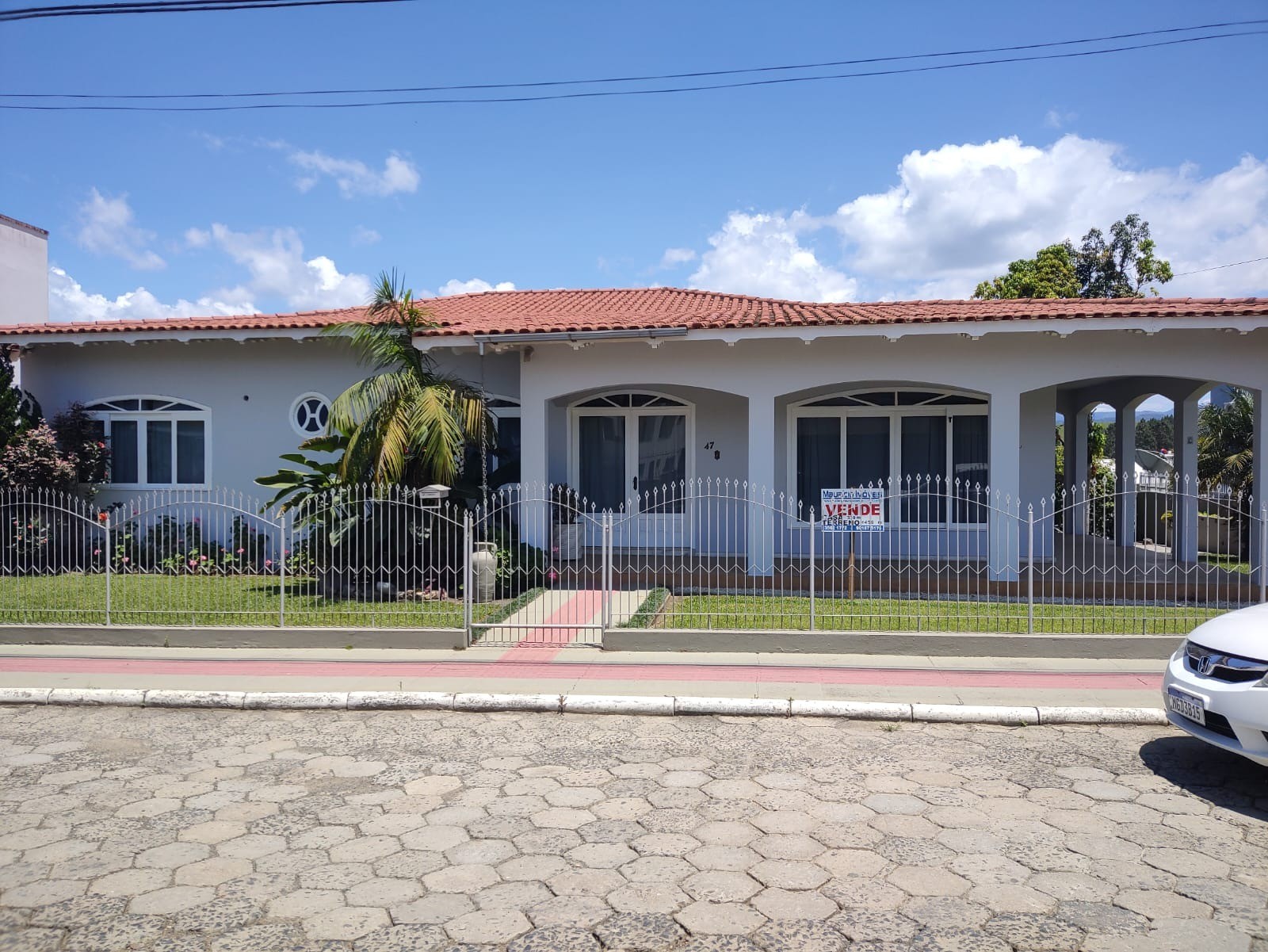 Casa à venda com 4 quartos, 330m² - Foto 5