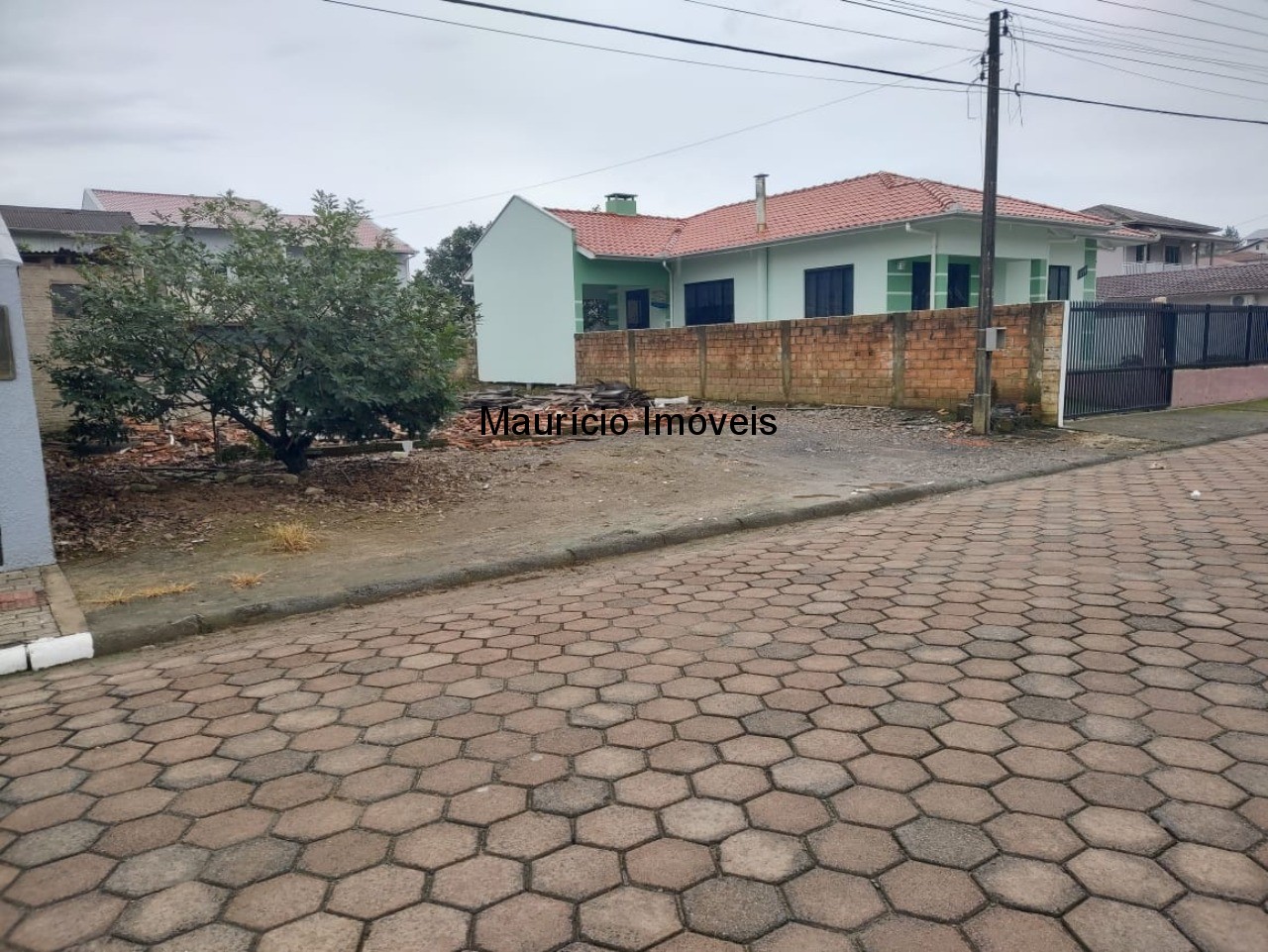 Terreno à venda com 2 quartos, 300m² - Foto 3