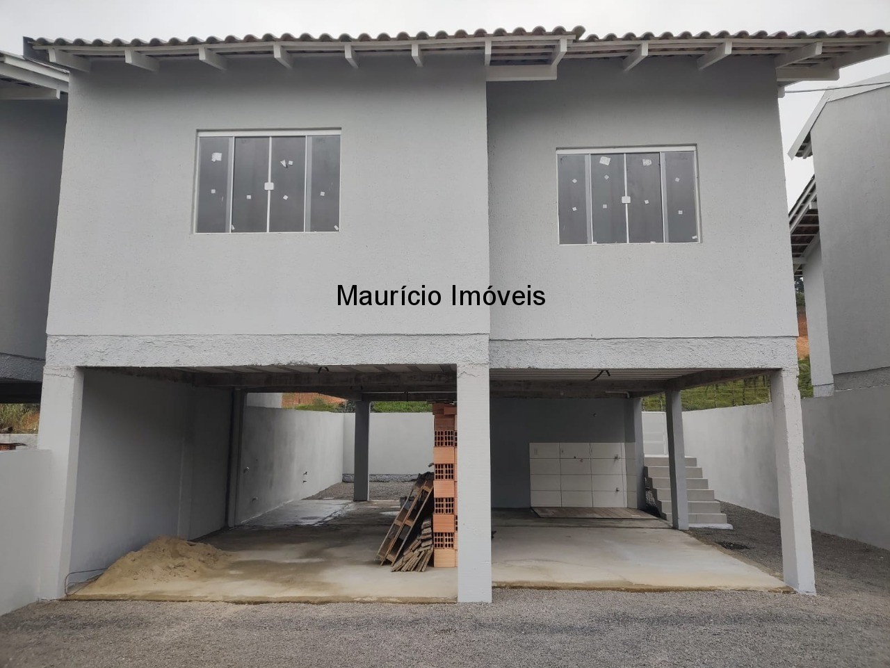 Casa à venda com 2 quartos, 200m² - Foto 2