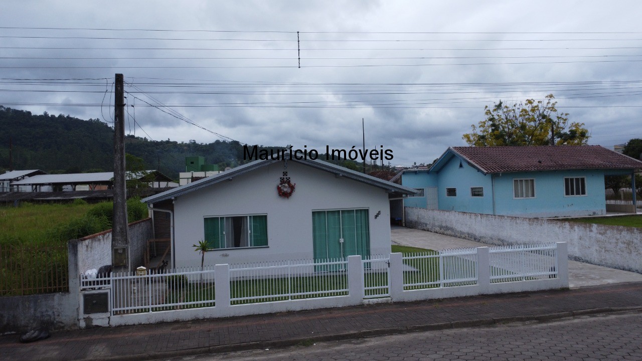 Casa à venda com 2 quartos, 360m² - Foto 3