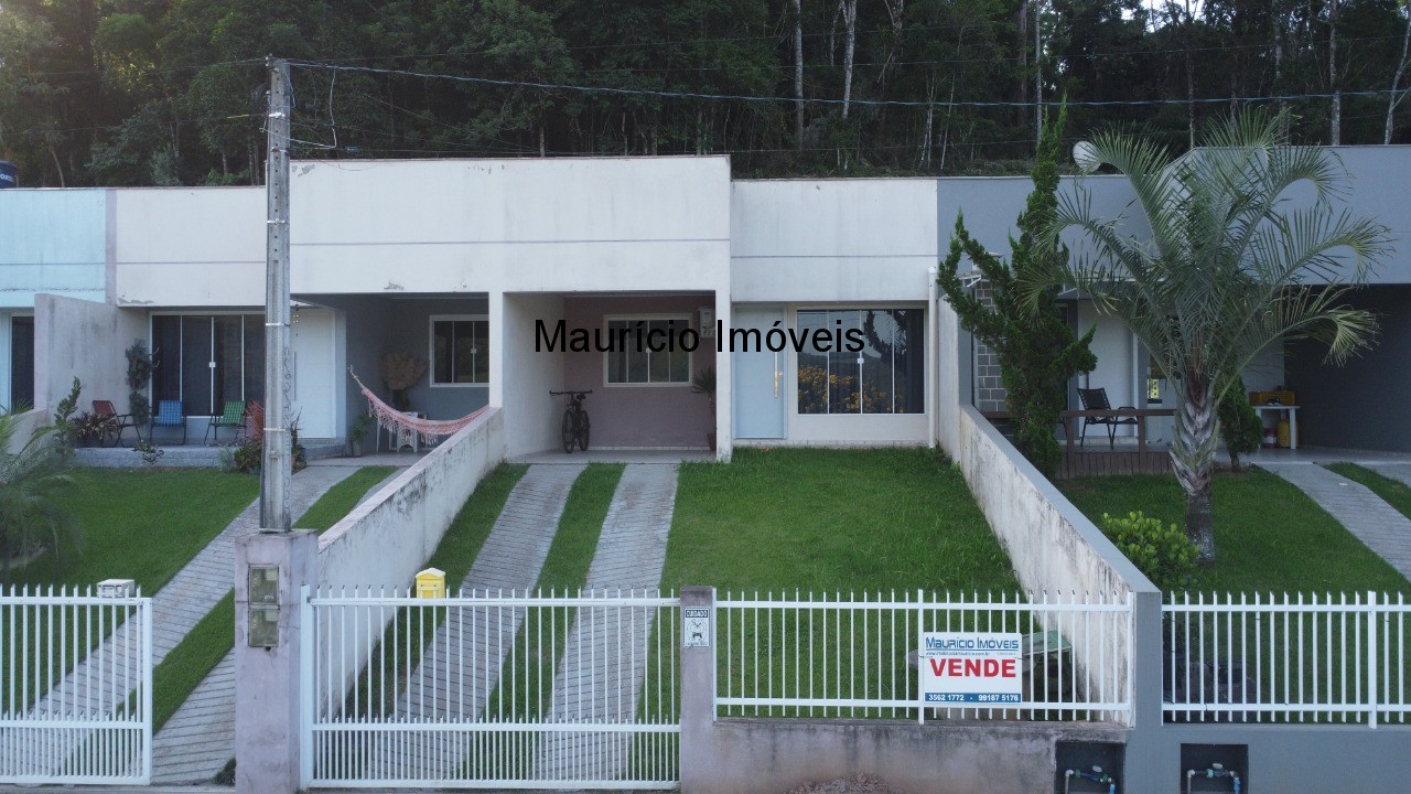Casa à venda com 2 quartos, 146m² - Foto 2