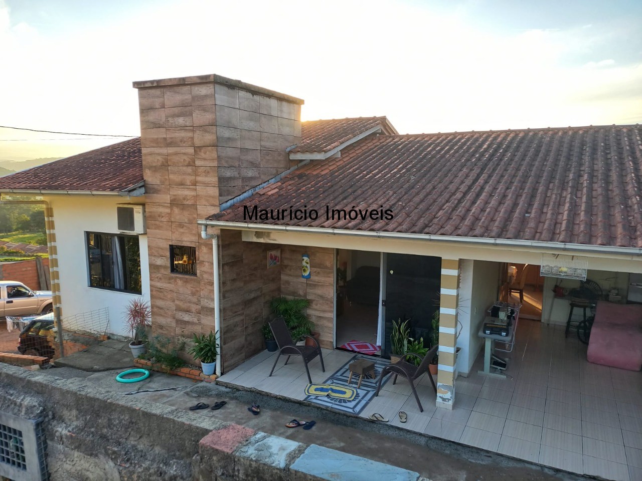 Casa à venda com 4 quartos, 600m² - Foto 1