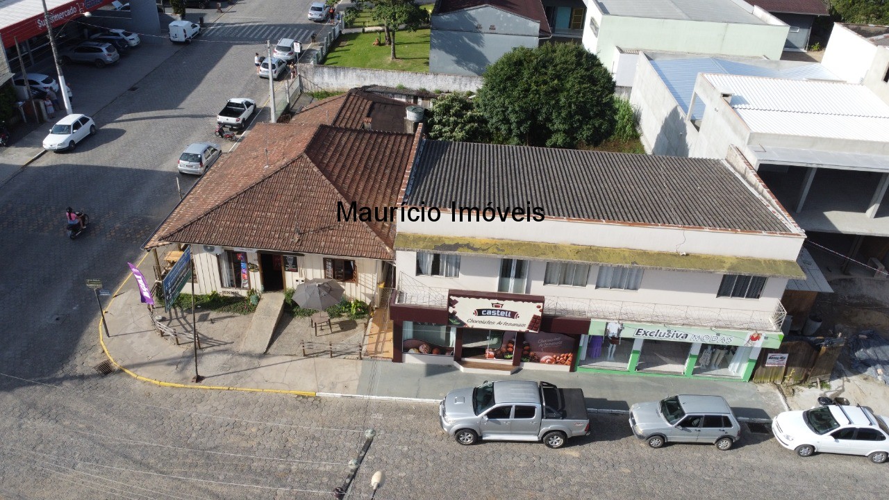 Prédio Inteiro à venda com 6 quartos, 750m² - Foto 1