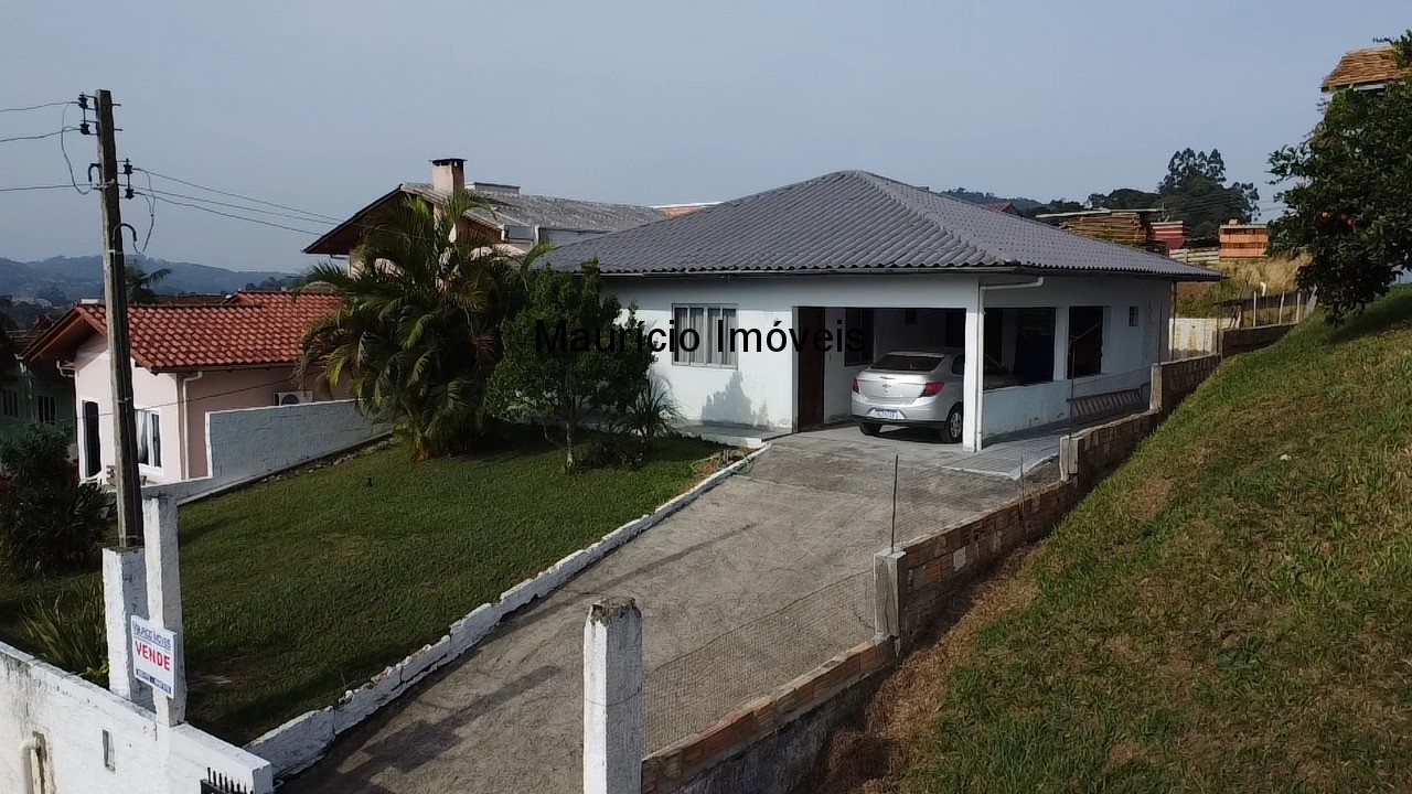 Casa à venda com 3 quartos, 390m² - Foto 2