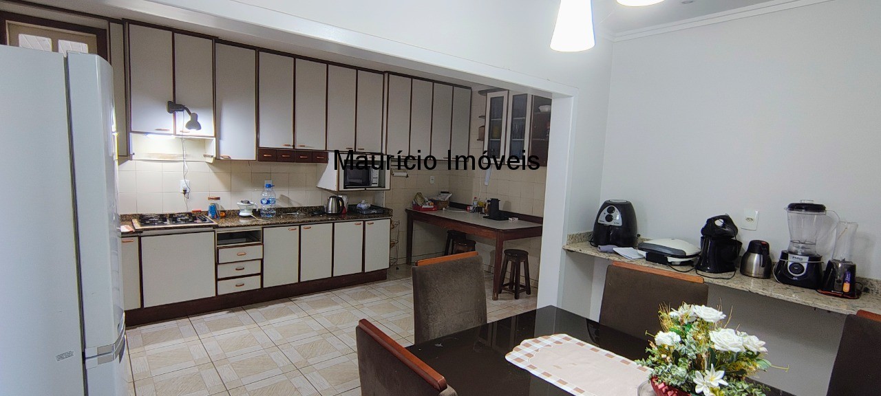 Casa, 3 quartos, 300 m² - Foto 38