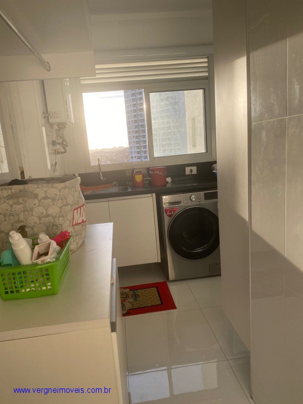 Apartamento à venda com 3 quartos, 142m² - Foto 29