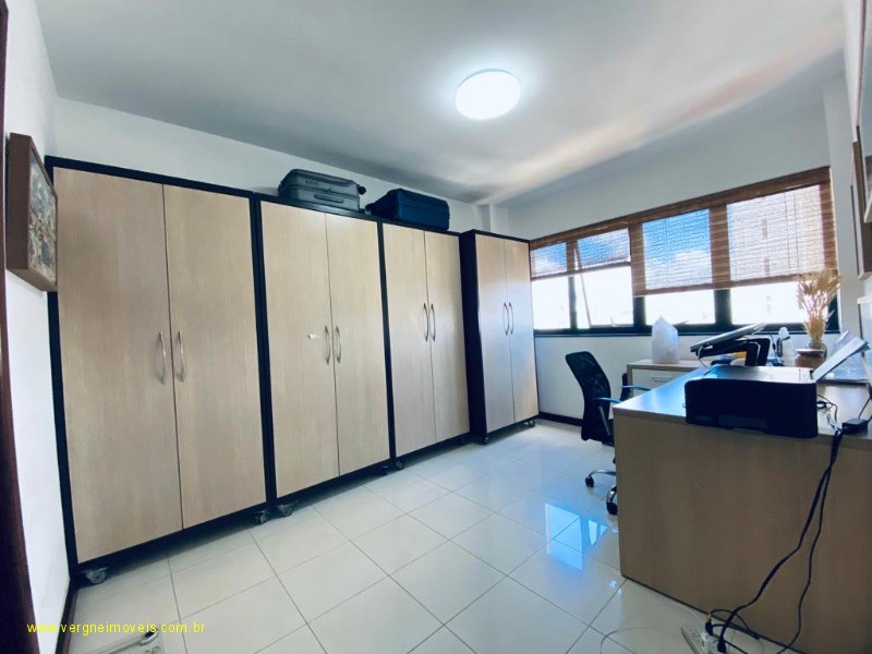 Apartamento à venda com 4 quartos, 244m² - Foto 15