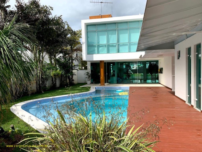 Casa de Condomínio à venda com 4 quartos, 324m² - Foto 1