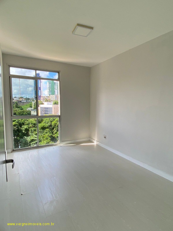 Apartamento à venda com 4 quartos, 210m² - Foto 15