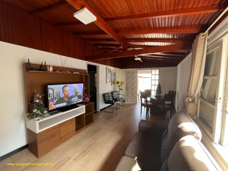 Casa à venda com 6 quartos, 750m² - Foto 12