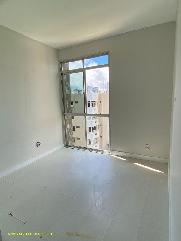 Apartamento à venda com 4 quartos, 210m² - Foto 10