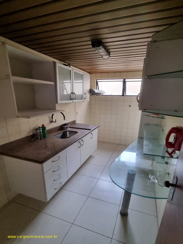 Cobertura à venda com 2 quartos, 210m² - Foto 14