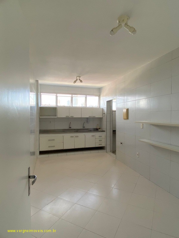 Apartamento à venda com 4 quartos, 210m² - Foto 16