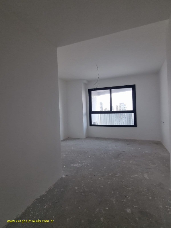 Apartamento à venda com 3 quartos, 117m² - Foto 4