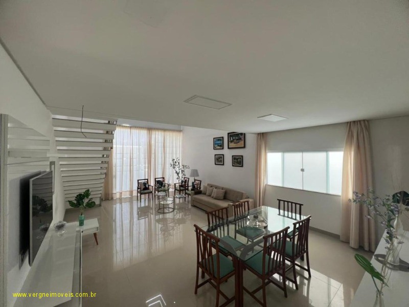 Casa de Condomínio à venda com 4 quartos, 320m² - Foto 19