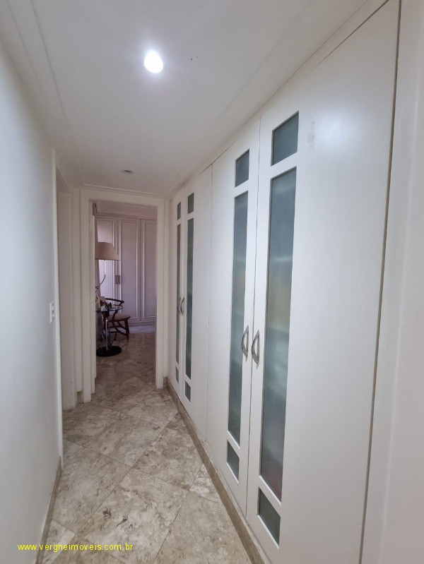 Apartamento à venda com 4 quartos, 224m² - Foto 33