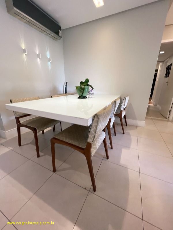 Apartamento à venda com 4 quartos, 142m² - Foto 9