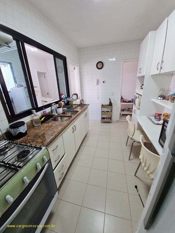 Apartamento à venda com 3 quartos, 277m² - Foto 29