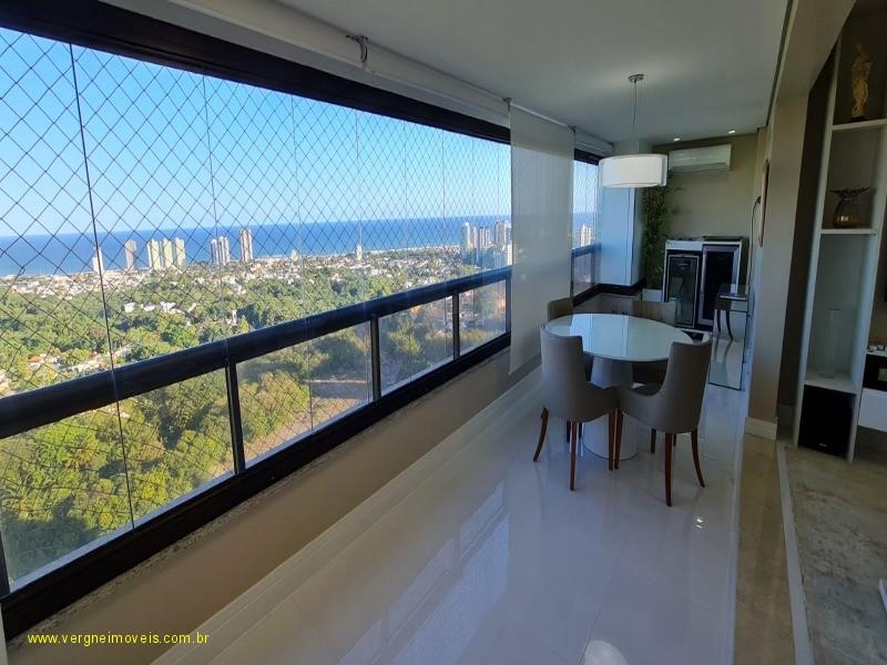 Apartamento à venda com 4 quartos, 225m² - Foto 2