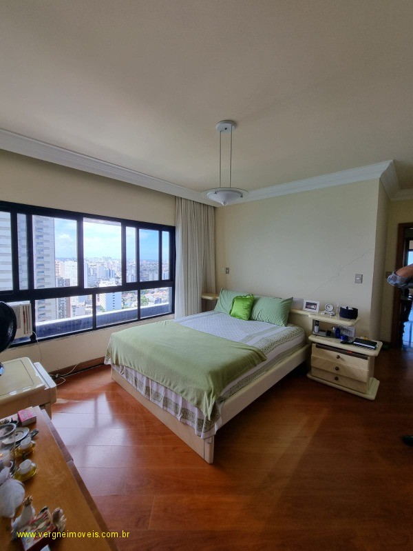 Apartamento à venda com 4 quartos, 278m² - Foto 17