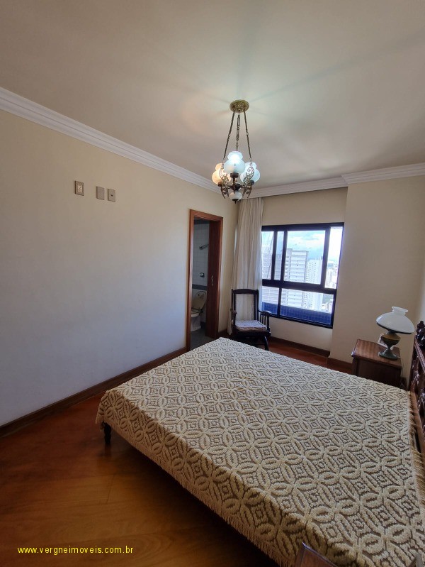 Apartamento à venda com 4 quartos, 278m² - Foto 20