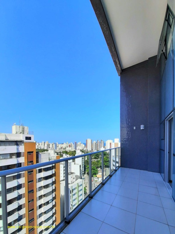 Apartamento à venda com 2 quartos, 113m² - Foto 2