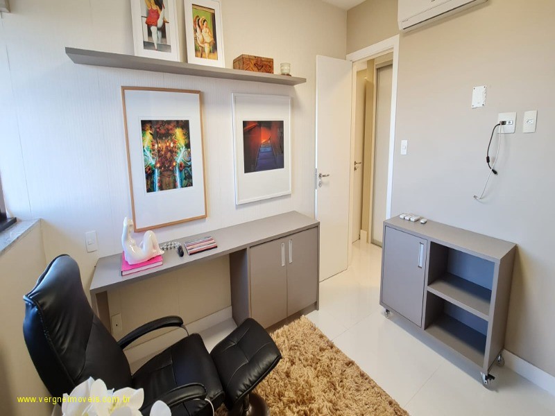 Apartamento à venda com 4 quartos, 225m² - Foto 19